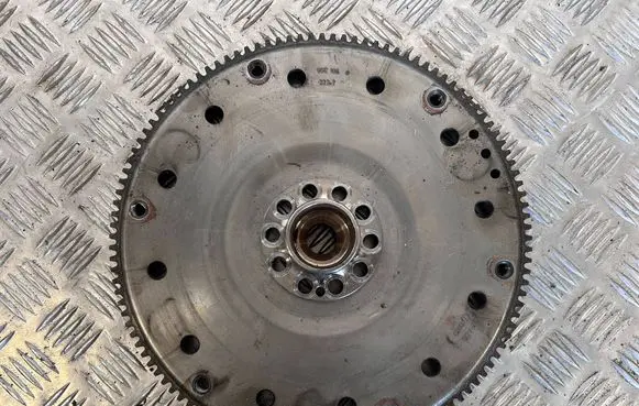 Audi A4 S4 B8 8K Flywheel 06E105323T