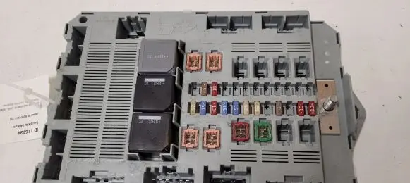 Jaguar XF X250 Fuse module 9X2314B476BD 73409724 9X2314C256BB