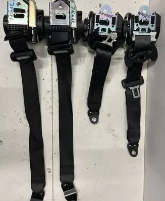 Jaguar F-Pace Set of seat belts 