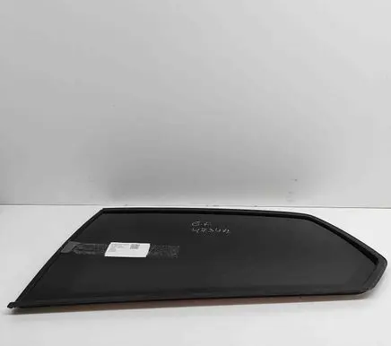 Volkswagen Golf VII Rear side window 5G3845041B