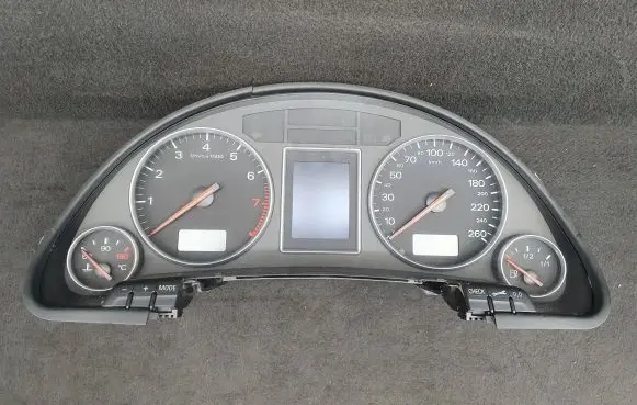 Audi A4 S4 B6 8E 8H Speedometer (instrument cluster) 8E0920900Q RB4