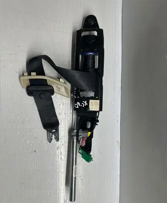 Volvo XC60 Front seatbelt 6295431 624066500A P39818848