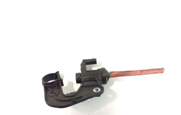 Vacuum valve