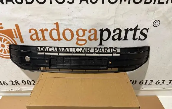 Volkswagen Tiguan Front grill 571853677C