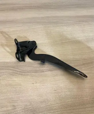 Toyota RAV 4 (XA40) Engine bonnet/hood hinges