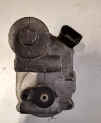 Volkswagen Touareg I Intake manifold valve actuator/motor A2C53106043