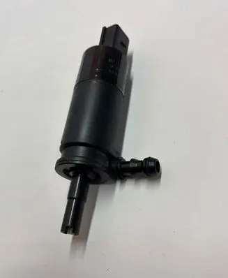 BMW 1 E82 E88 Headlight washer pump 6973097 5778631