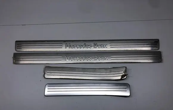 Mercedes-Benz C W204 sill trim set (inner) A2046800335 A2046800235 A2046800135