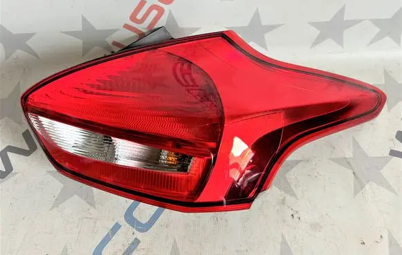 Ford Focus Rear/tail lights 2021001161