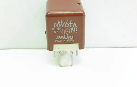 Toyota Avensis Verso Other relay 9098702016 1567001570