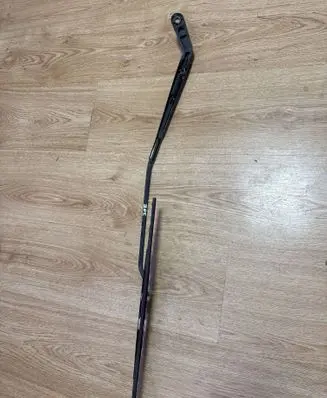 Audi A3 S3 8L Front wiper blade arm 1J1955410 1J1955410A
