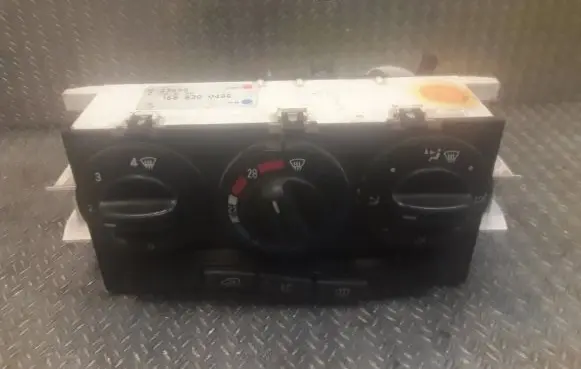 Mercedes-Benz A W168 Interior fan control switch 1688300485