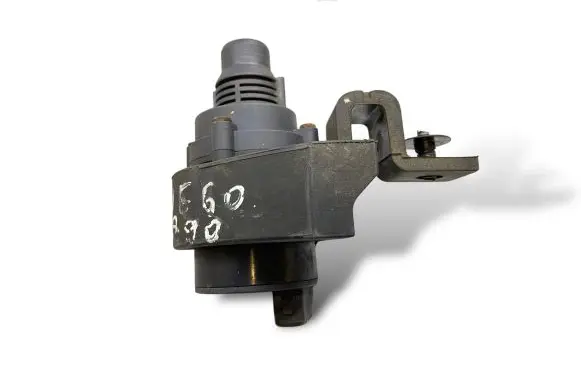 BMW 5 E60 E61 Electric auxiliary coolant/water pump 6922646 6910755