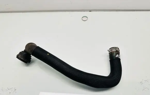 Volvo V60 Engine coolant pipe/hose 31474863