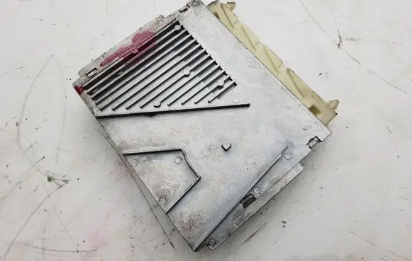 Volvo V70 Transmission gearbox valve body P09480761 1T0605A00 T03342123
