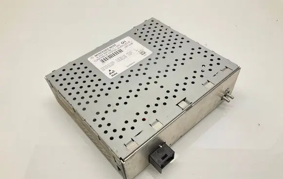 Mercedes-Benz GLC X253 C253 HiFi Audio sound control unit A2229008911