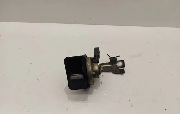 Volkswagen PASSAT B8 Horn signal 3Q0951221
