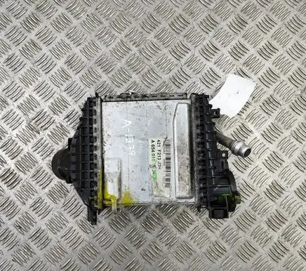 Mercedes-Benz E W238 Intercooler radiator A6540900100 A6540101804