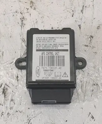 Ford Mondeo MK IV Light module LCM 7S7113K031AE YEB007D8M VP7EKF13K031AK