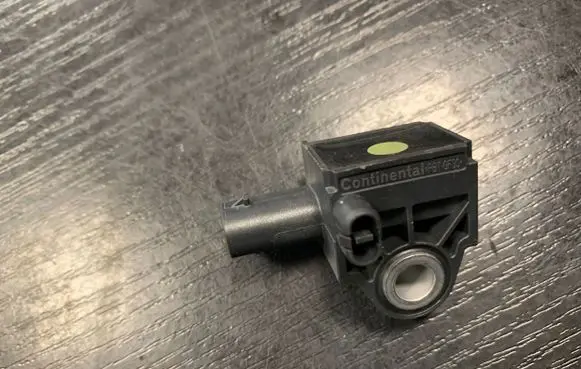 Mercedes-Benz C W205 Airbag deployment crash/impact sensor 2229051400