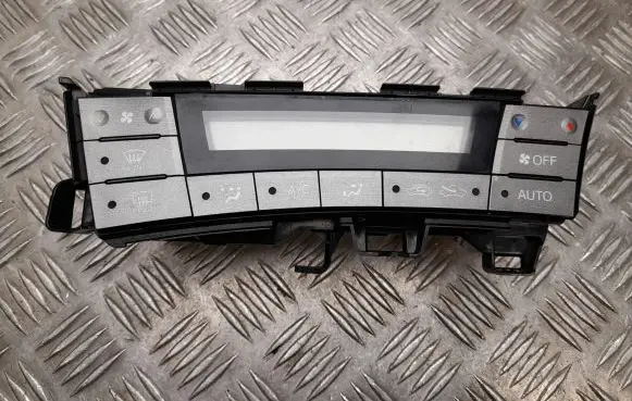 Toyota Prius (XW30) Climate control unit 75D725
