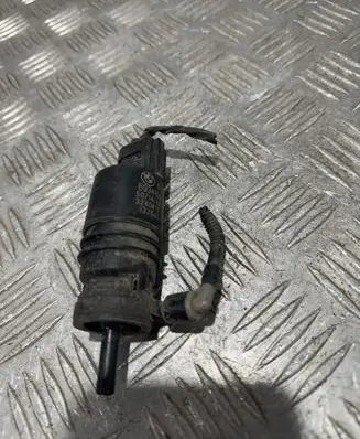 BMW 5 F10 F11 Windscreen/windshield washer pump 6934160 13264011 3240479