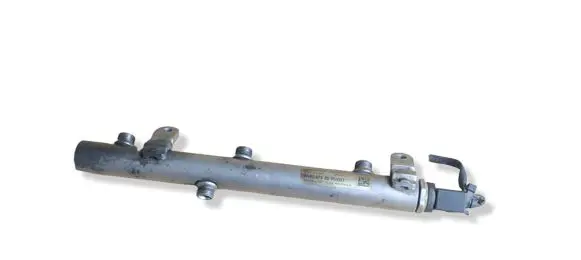 Mercedes-Benz R W251 Fuel main line pipe A6420702595