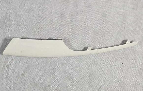 Porsche Cayenne (92A) Front bumper splitter molding 