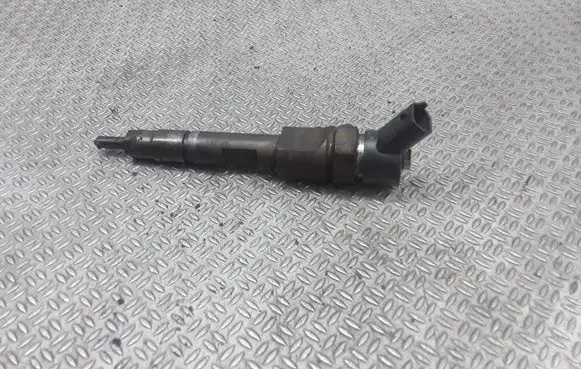 Renault Laguna II Fuel injector 7700111014