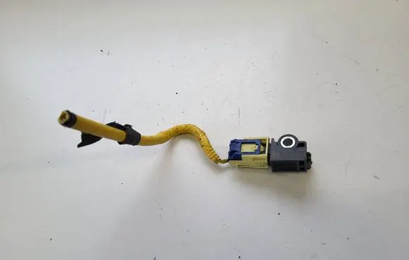 KIA Sportage Airbag deployment crash/impact sensor