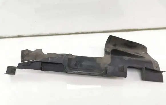 Audi A4 S4 B7 8E 8H Air intake duct part 8E0121284J 50284