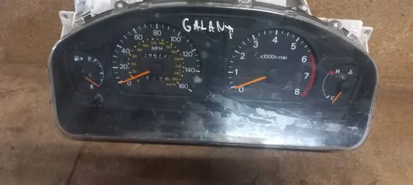 Mitsubishi Galant Speedometer (instrument cluster) MR444018 2573104043