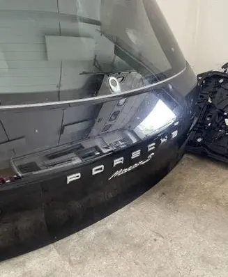 Porsche Macan (95B) Tailgate/trunk/boot lid