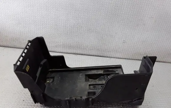 Opel Vectra C Battery box tray 24413805