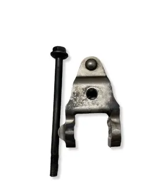 Nissan Murano Z51 Fuel Injector clamp holder 