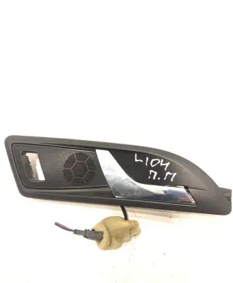 Skoda Octavia Mk2 (1Z) Front door interior handle