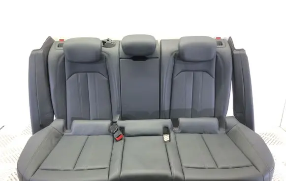 Audi A4 S4 B9 8W Second row seats 