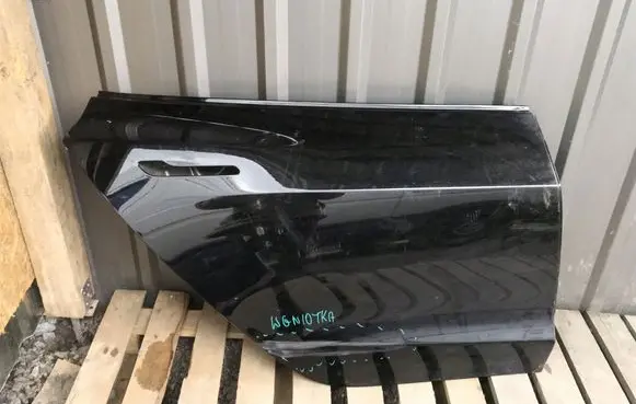 Tesla Model 3 Rear door