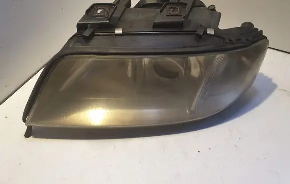 Audi A6 S6 C5 4B Headlight/headlamp 14847300 14846700