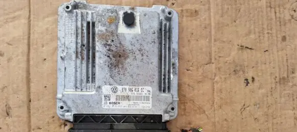 Volkswagen Transporter - Caravelle T5 Engine control unit/module 0281014893 070906016EC