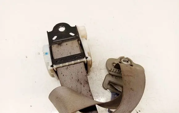 Nissan X-Trail T30 Rear seatbelt DG250