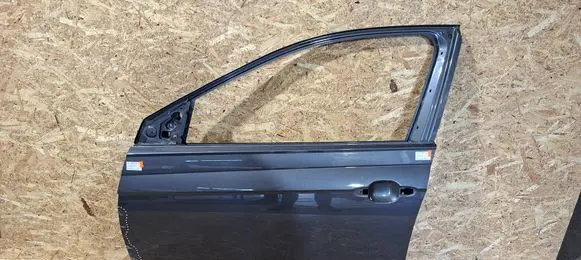 Volkswagen Taigo Front door B008551