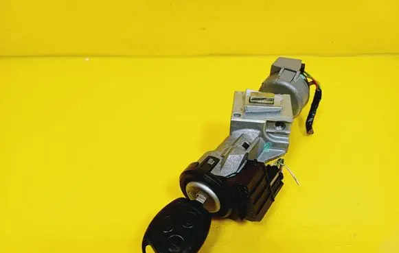 Ford Focus Ignition lock 3M513F880AC