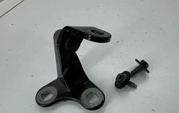 Tesla Model Y Front door lower hinge 162607600B