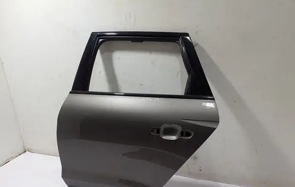 Rear door