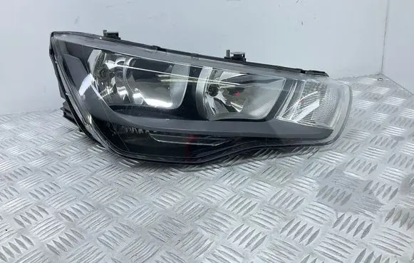 Audi A1 Headlight/headlamp 8X0941004A
