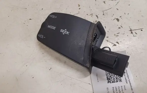 Ford Focus Head unit multimedia control 758709