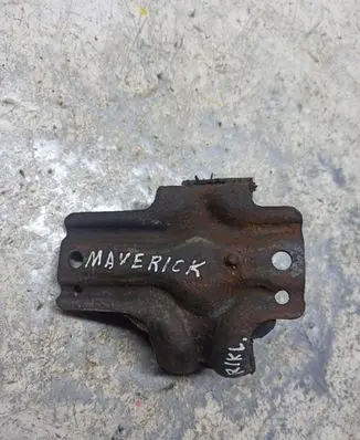 Ford Maverick Engine mount bracket
