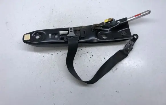 Volvo XC90 Front seatbelt 8092