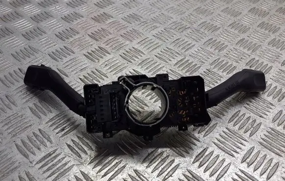 Skoda Fabia Mk1 (6Y) Headlight wiper switch 8L0953513G